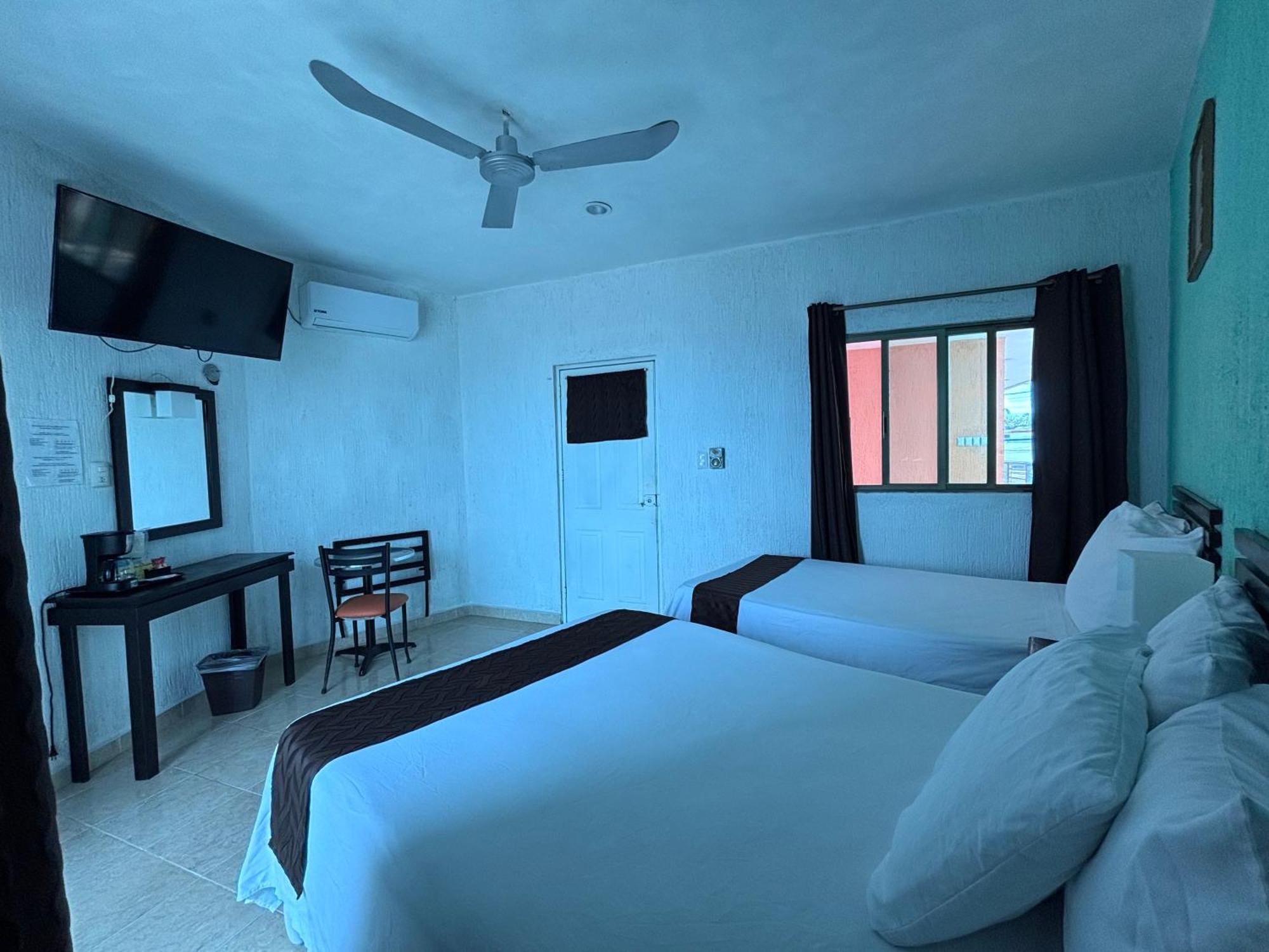 Hotel Posada Mercy Río Lagartos 外观 照片