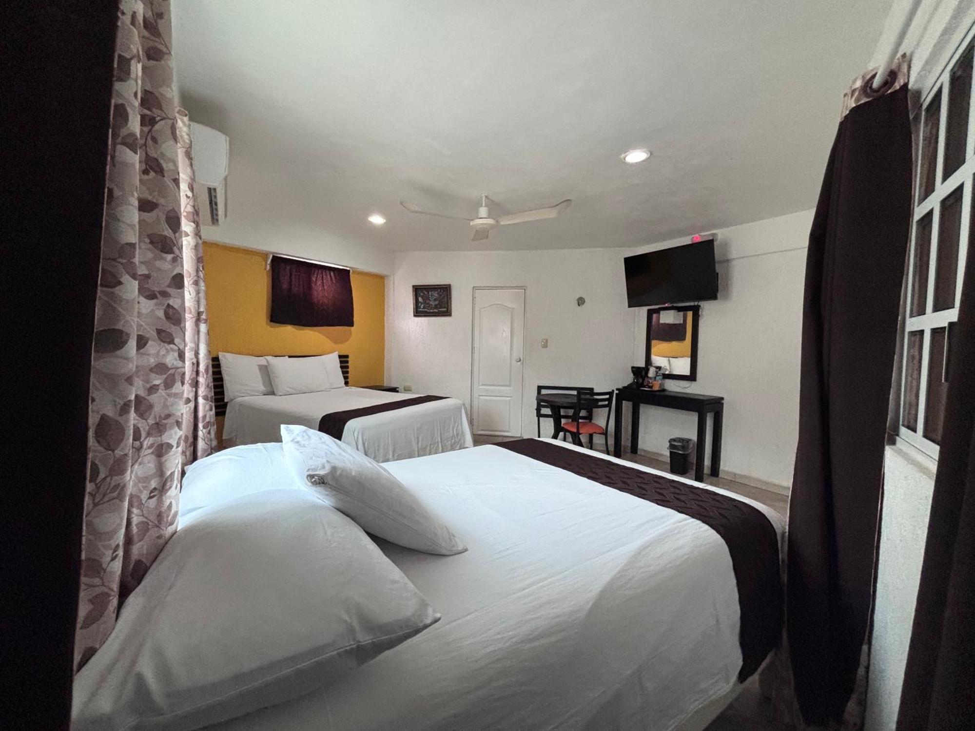 Hotel Posada Mercy Río Lagartos 外观 照片