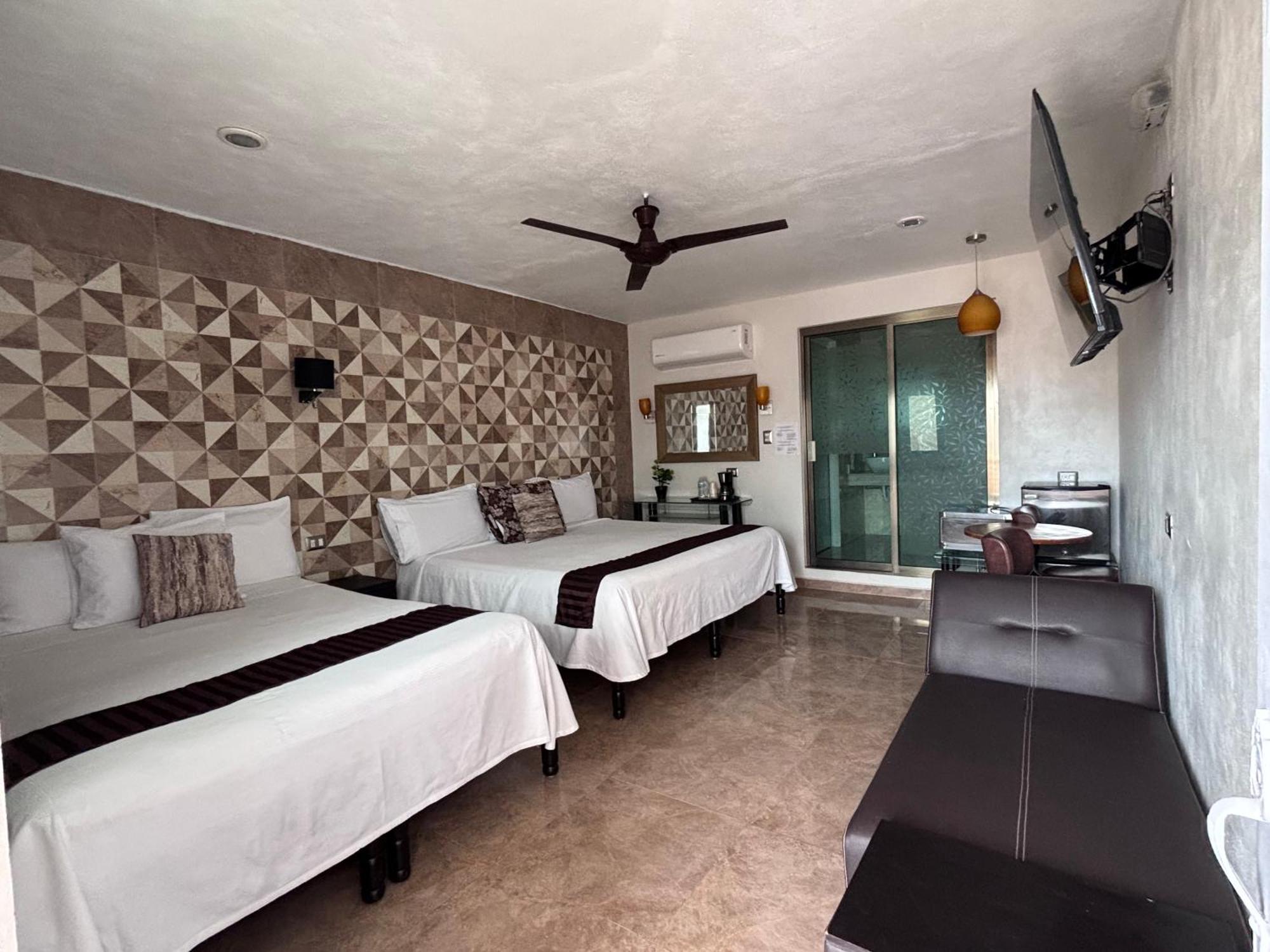 Hotel Posada Mercy Río Lagartos 外观 照片