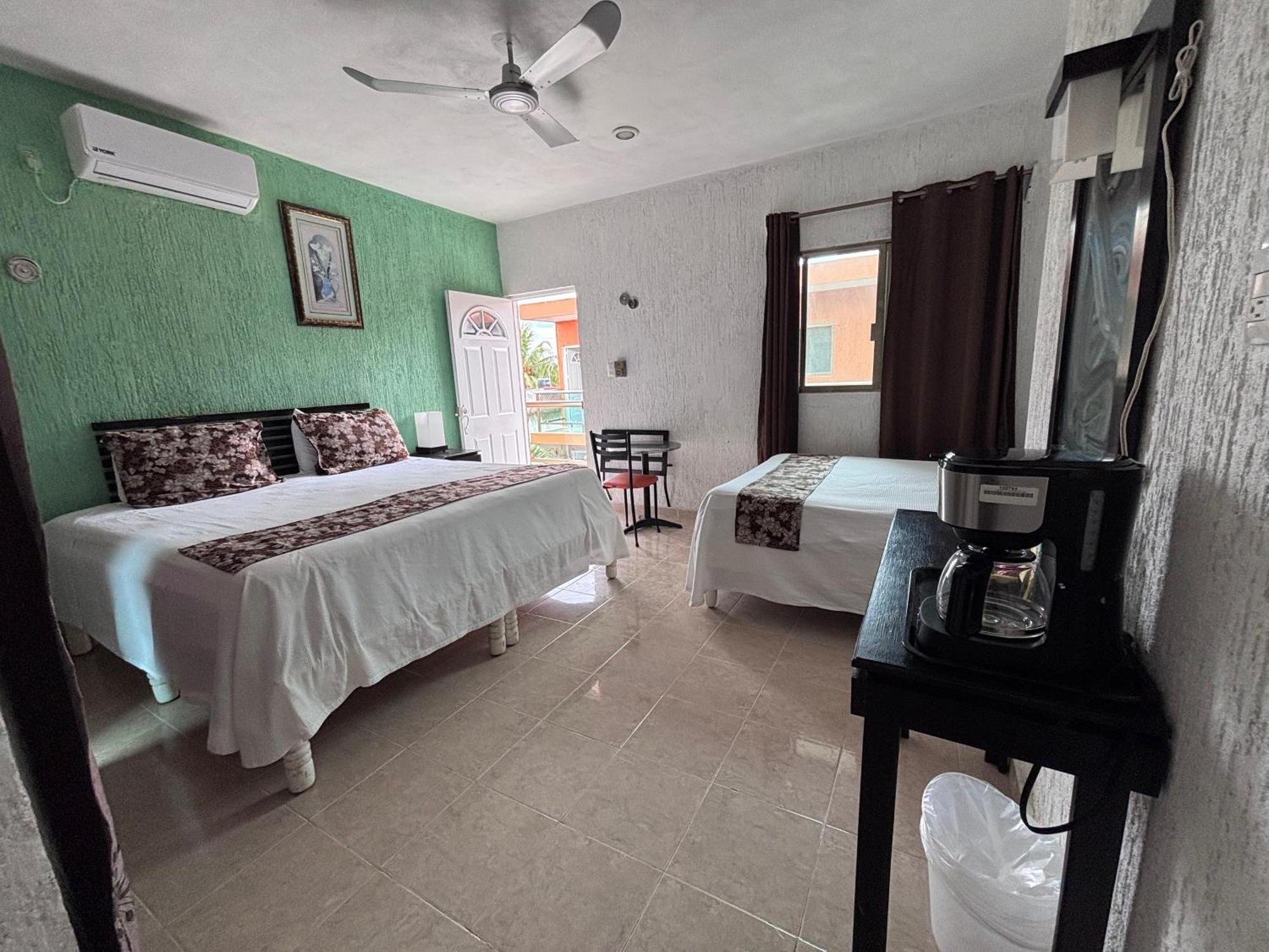 Hotel Posada Mercy Río Lagartos 外观 照片